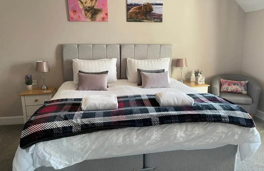 Whinburn Guest House-1